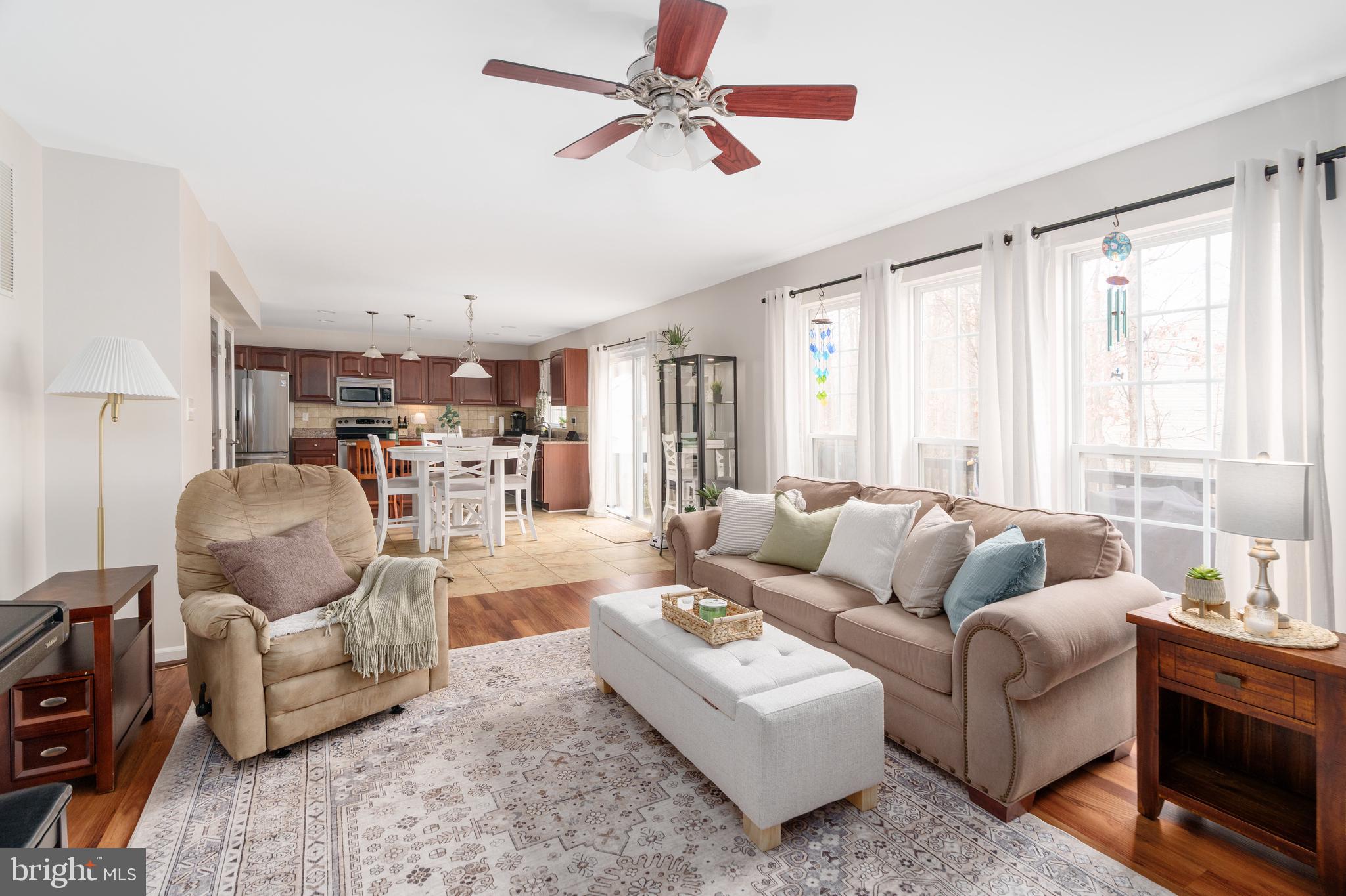 THE COURTS OF MALLORY - Residential