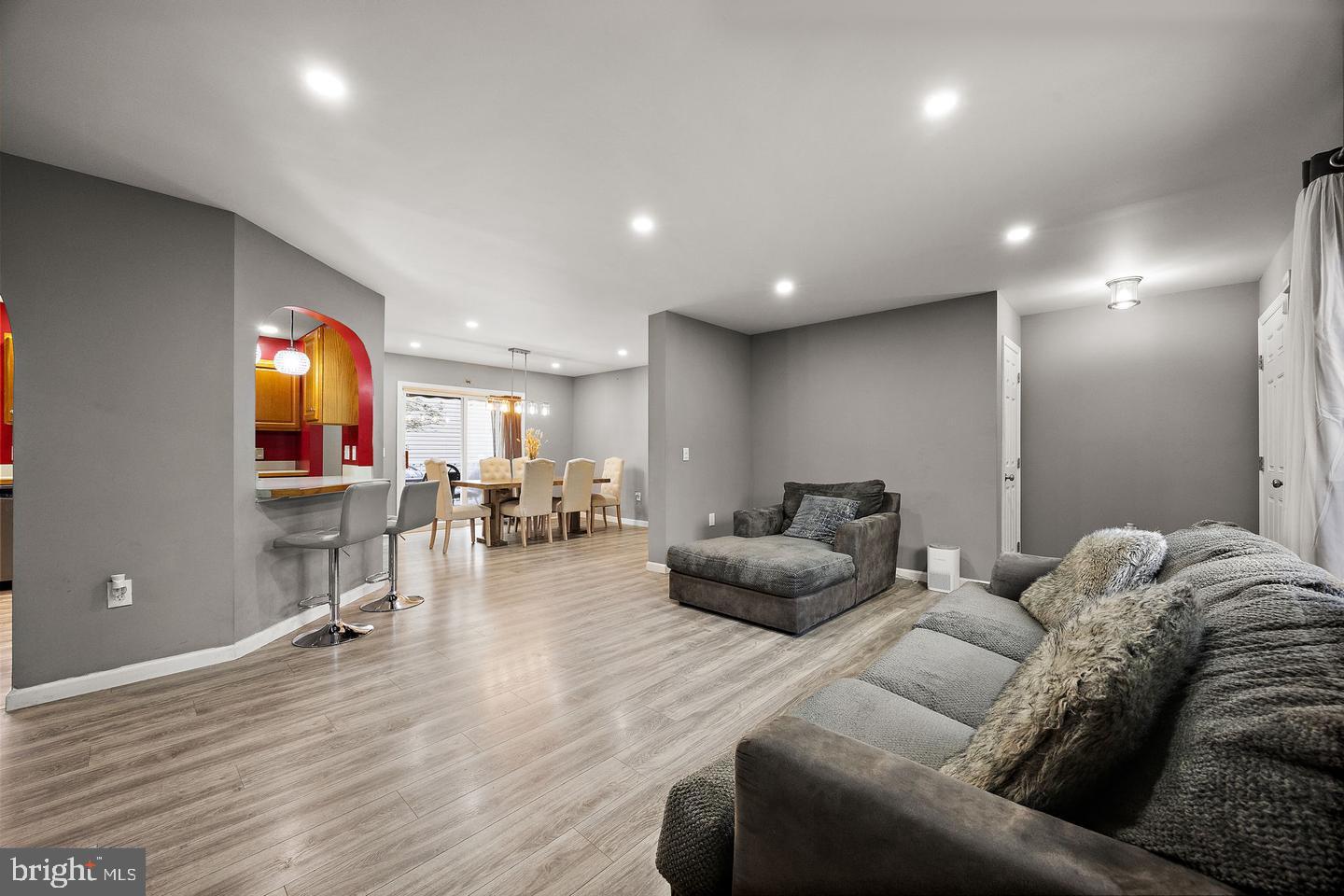 16 BARBERRY COURT