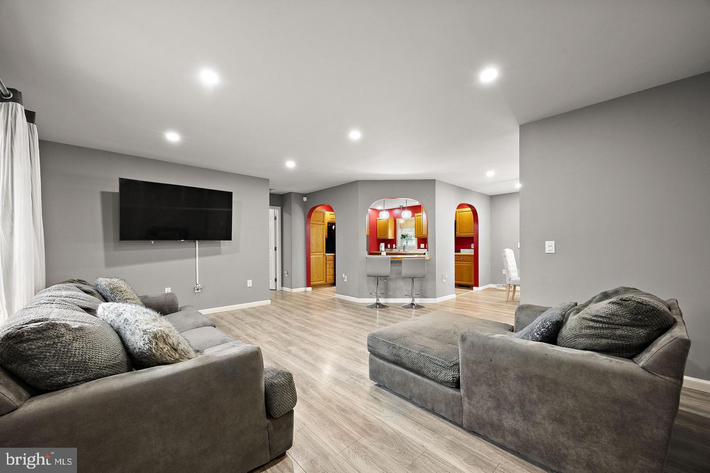 16 BARBERRY COURT