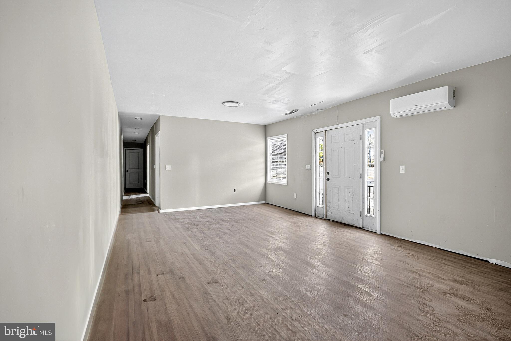 320 WHITE HORSE PIKE