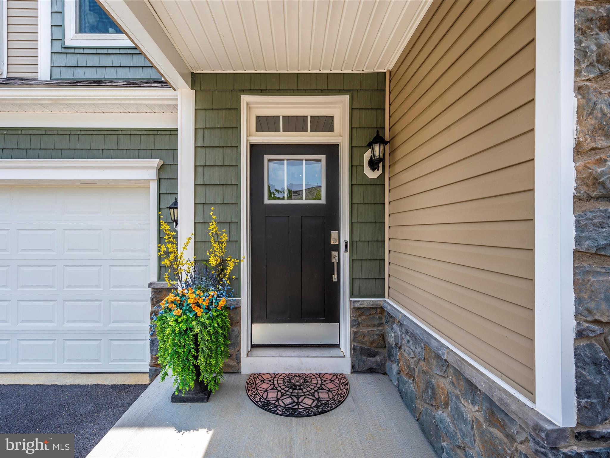 ARCHERS ROCK - Residential