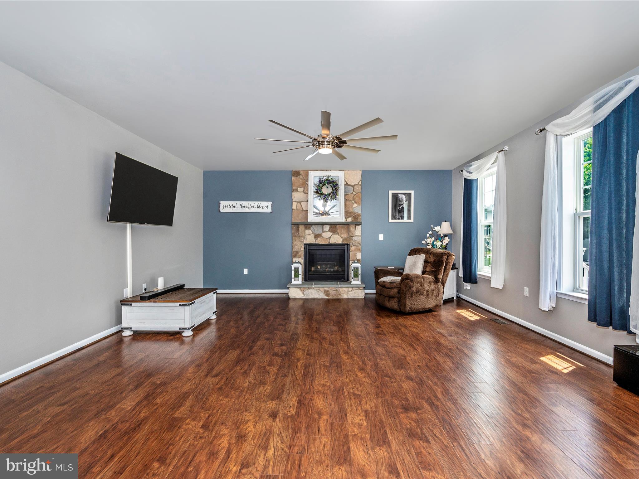 ARCHERS ROCK - Residential