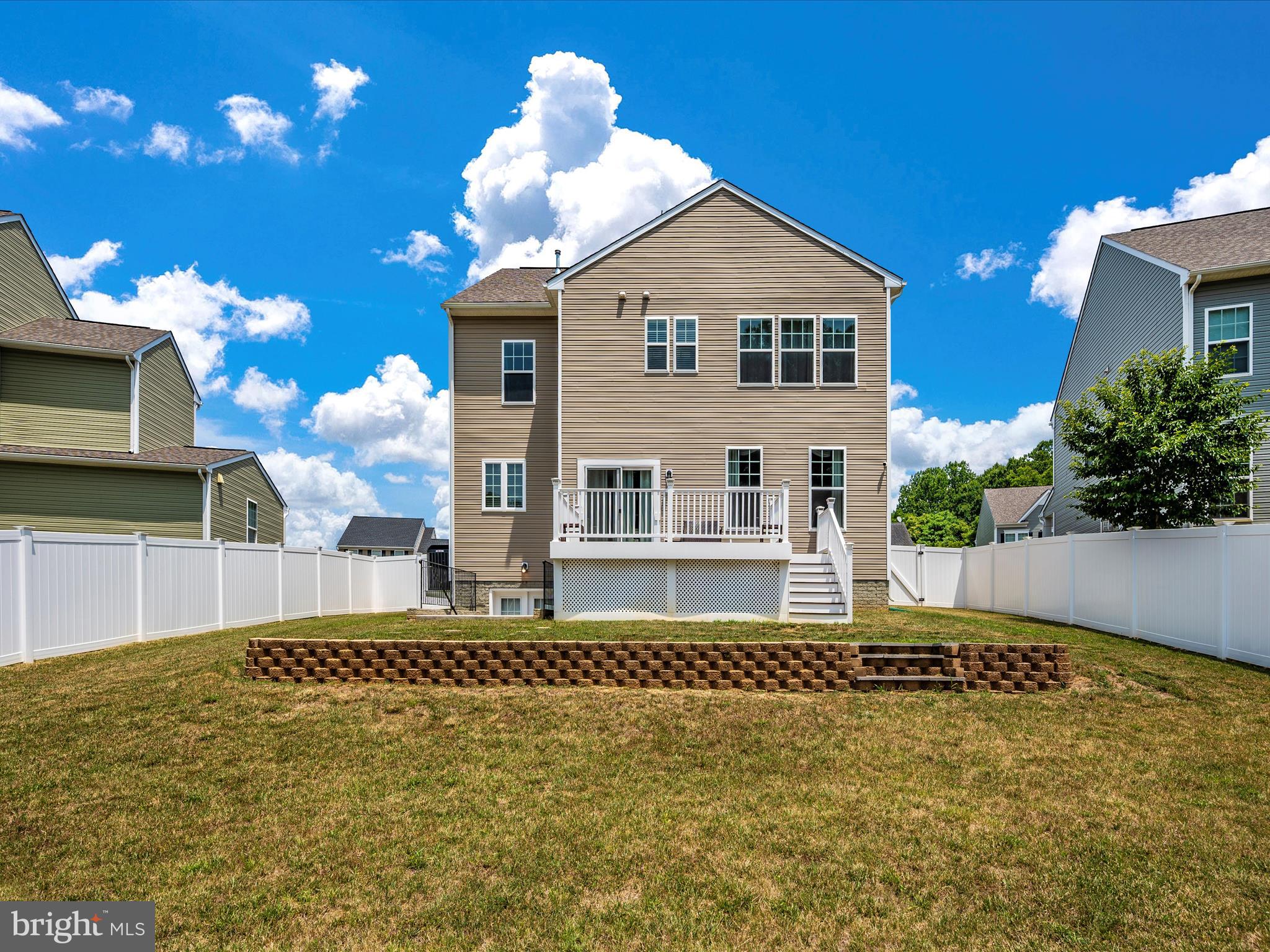 ARCHERS ROCK - Residential