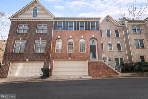 103 REES PLACE FALLS CHURCH VA 22046