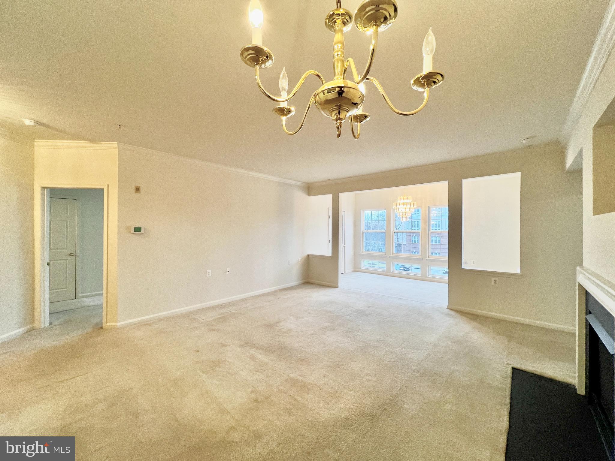 CAMERON GROVE CONDO VII> - Residential