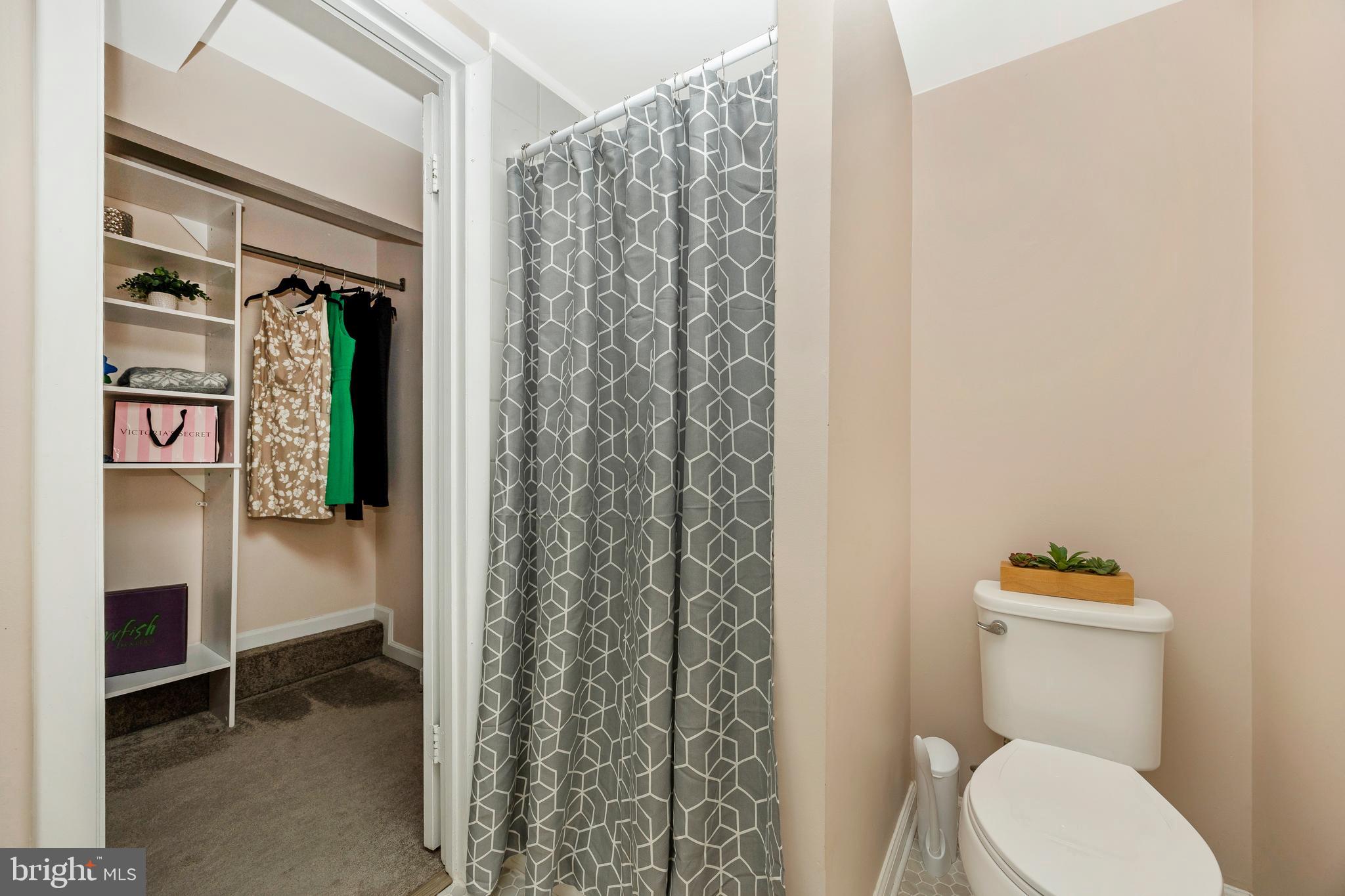 VILLAGE OF HARPERS CHOICE - Residential