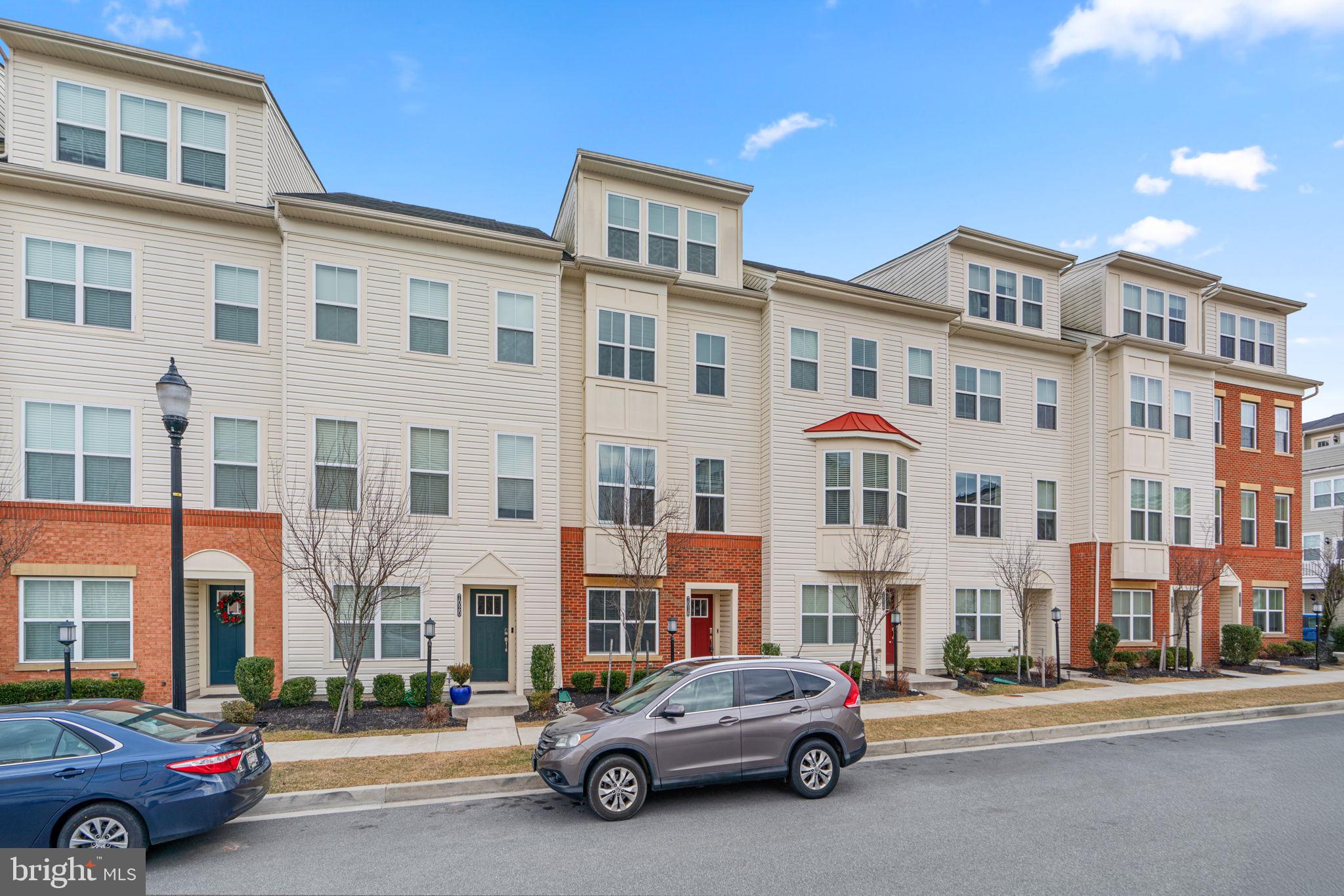 OXFORD SQUARE - Residential