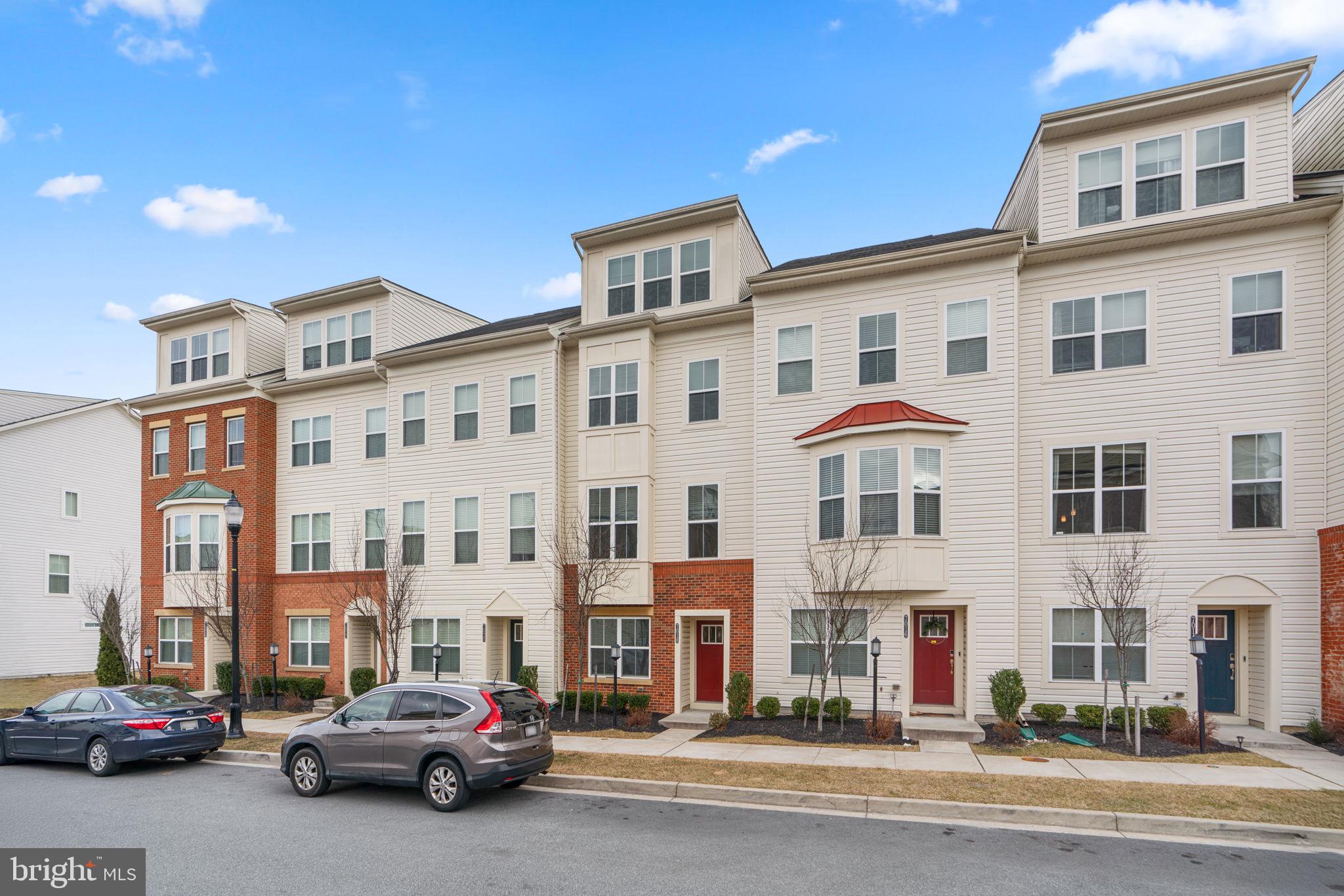 OXFORD SQUARE - Residential