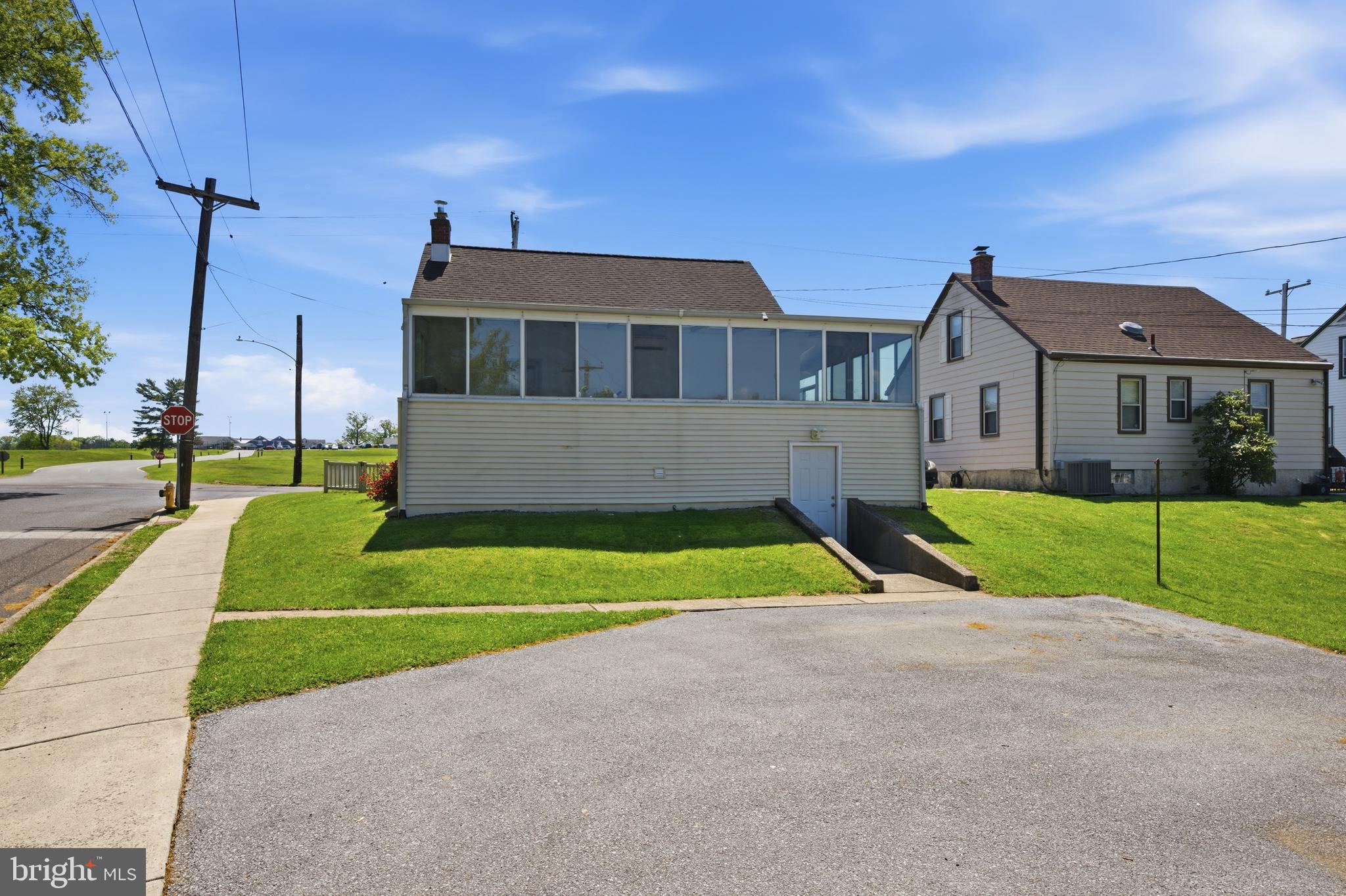 POTTSTOWN - Residential