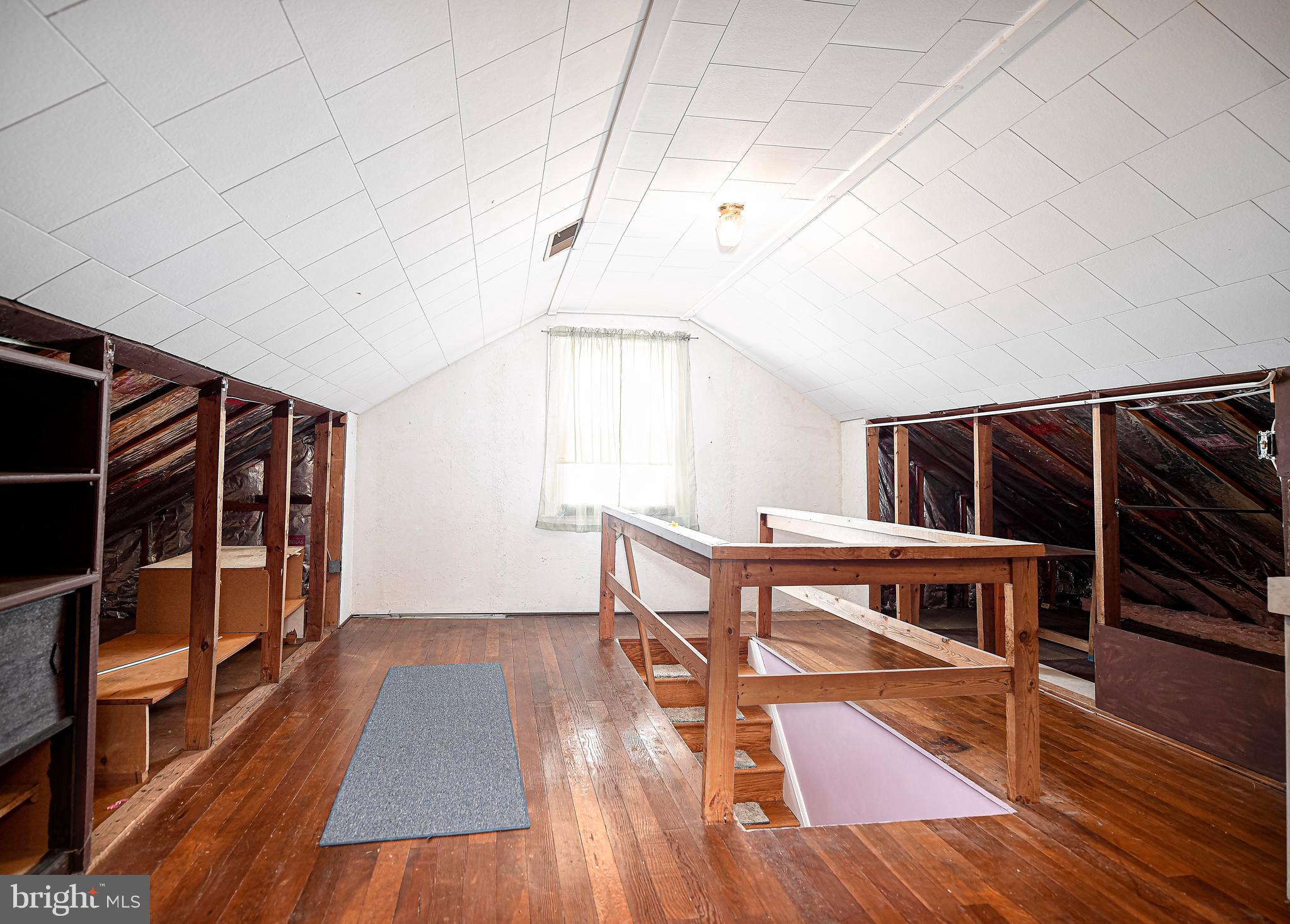 LAURELDALE - Residential