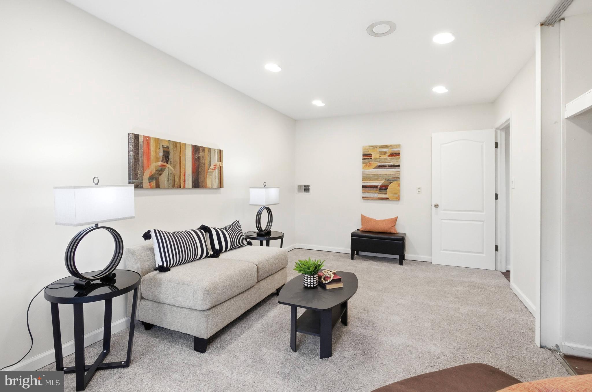 ROLLING VALLEY WEST - Residential