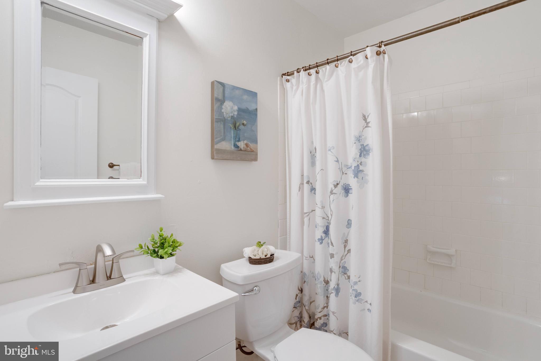 ROLLING VALLEY WEST - Residential