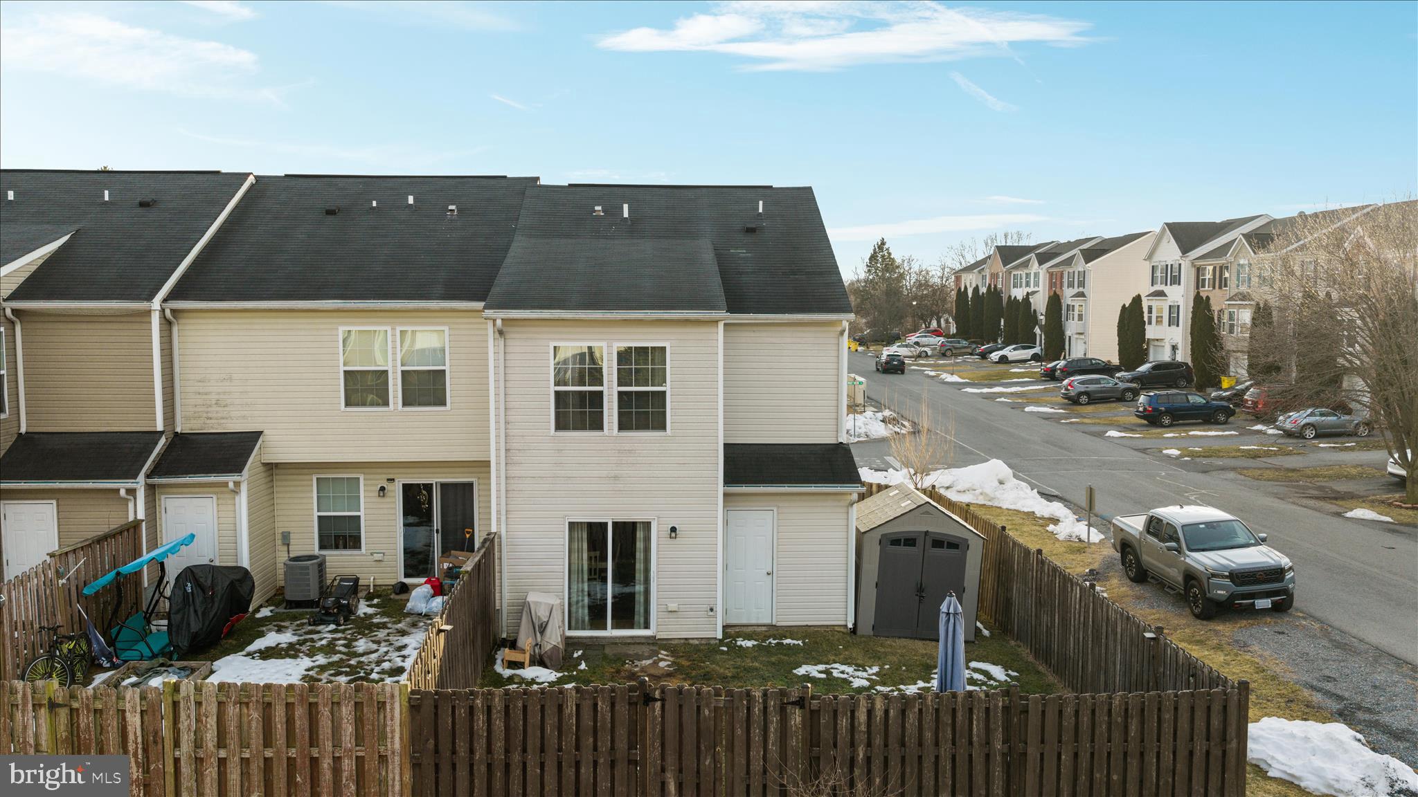 MANOR PARK - Residential