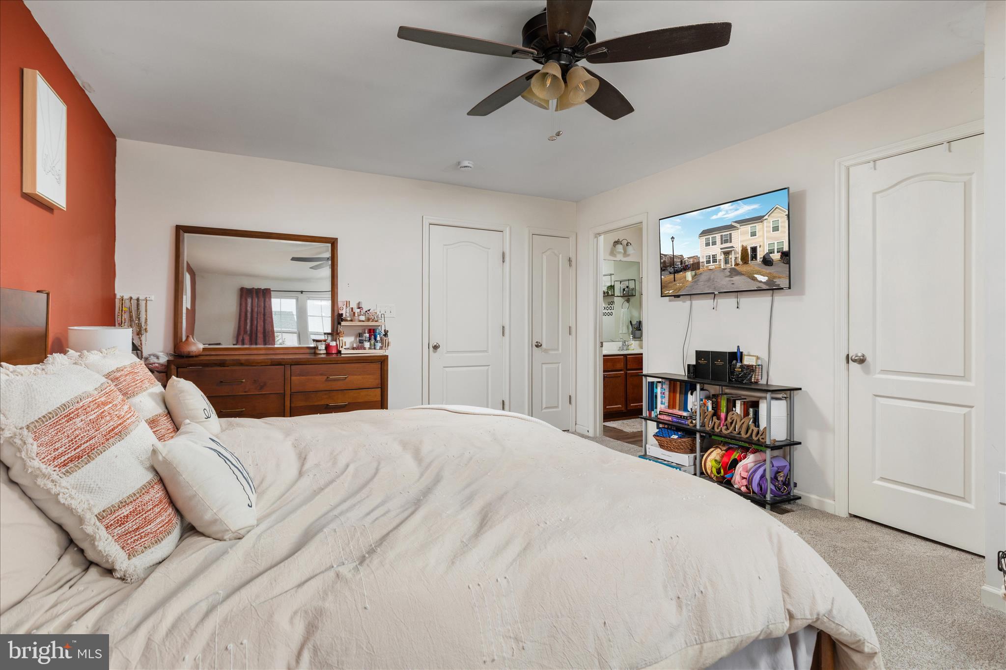 MANOR PARK - Residential