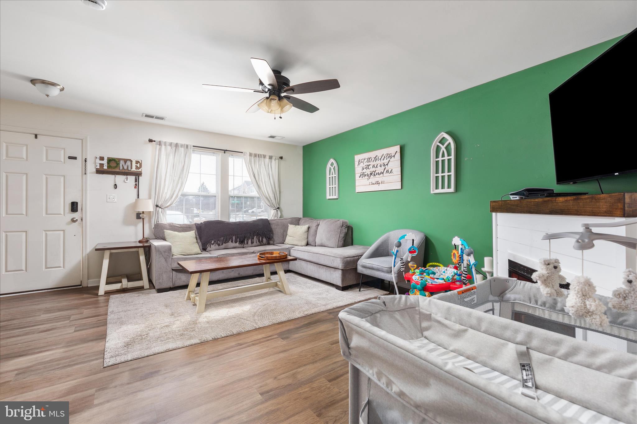 MANOR PARK - Residential