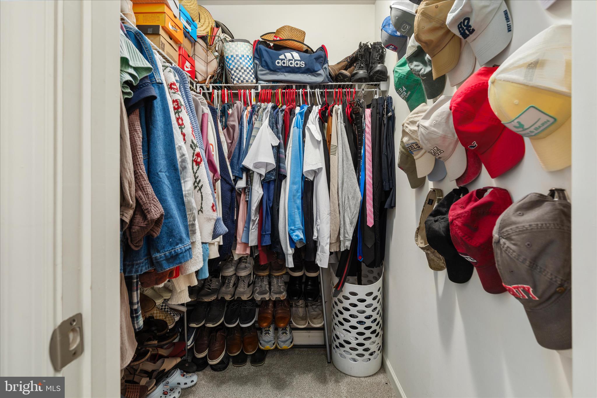 MANOR PARK - Residential