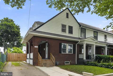 Townhouse For Sale - 235 Madison Street<br/> BRISTOL, PA 19007