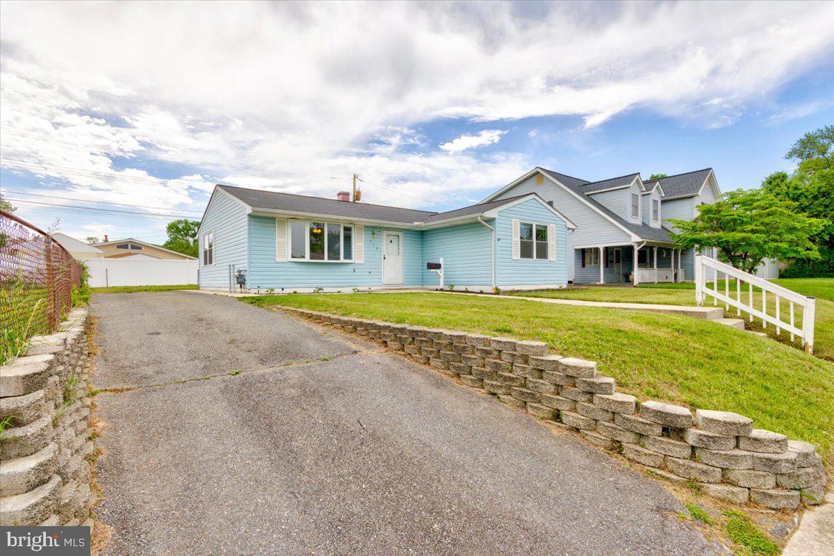 MUNROE GARDENS - Residential