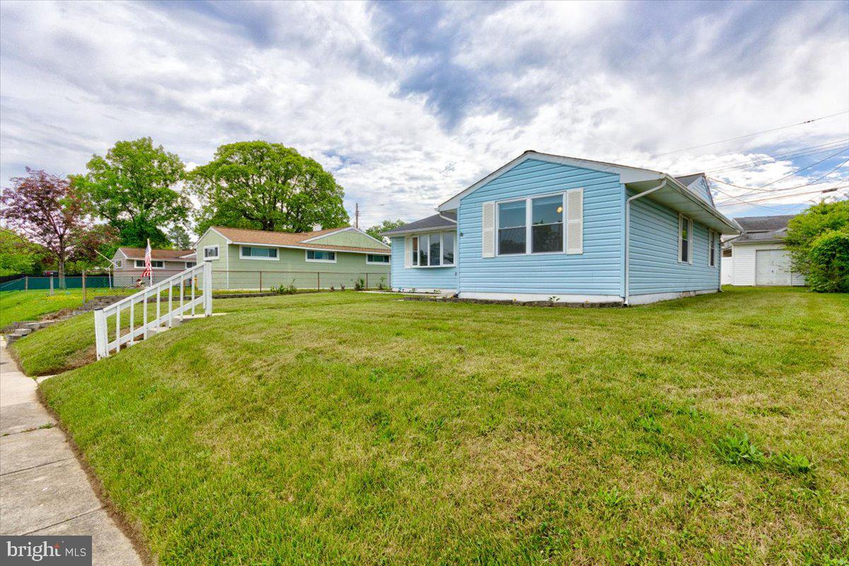 MUNROE GARDENS - Residential