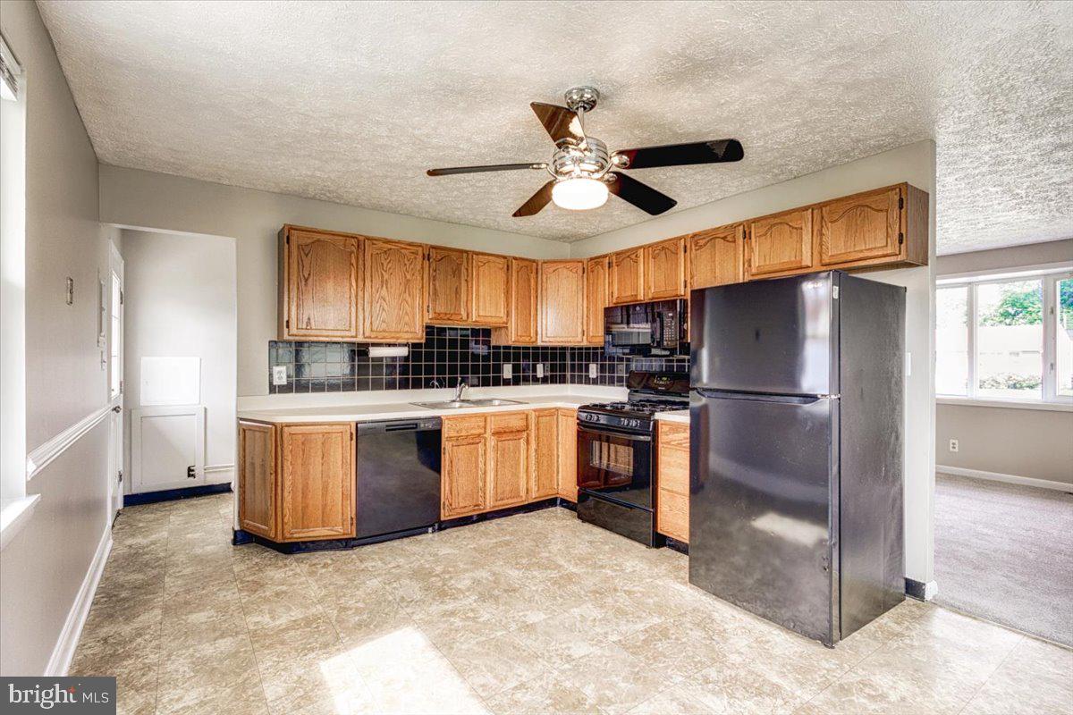 MUNROE GARDENS - Residential