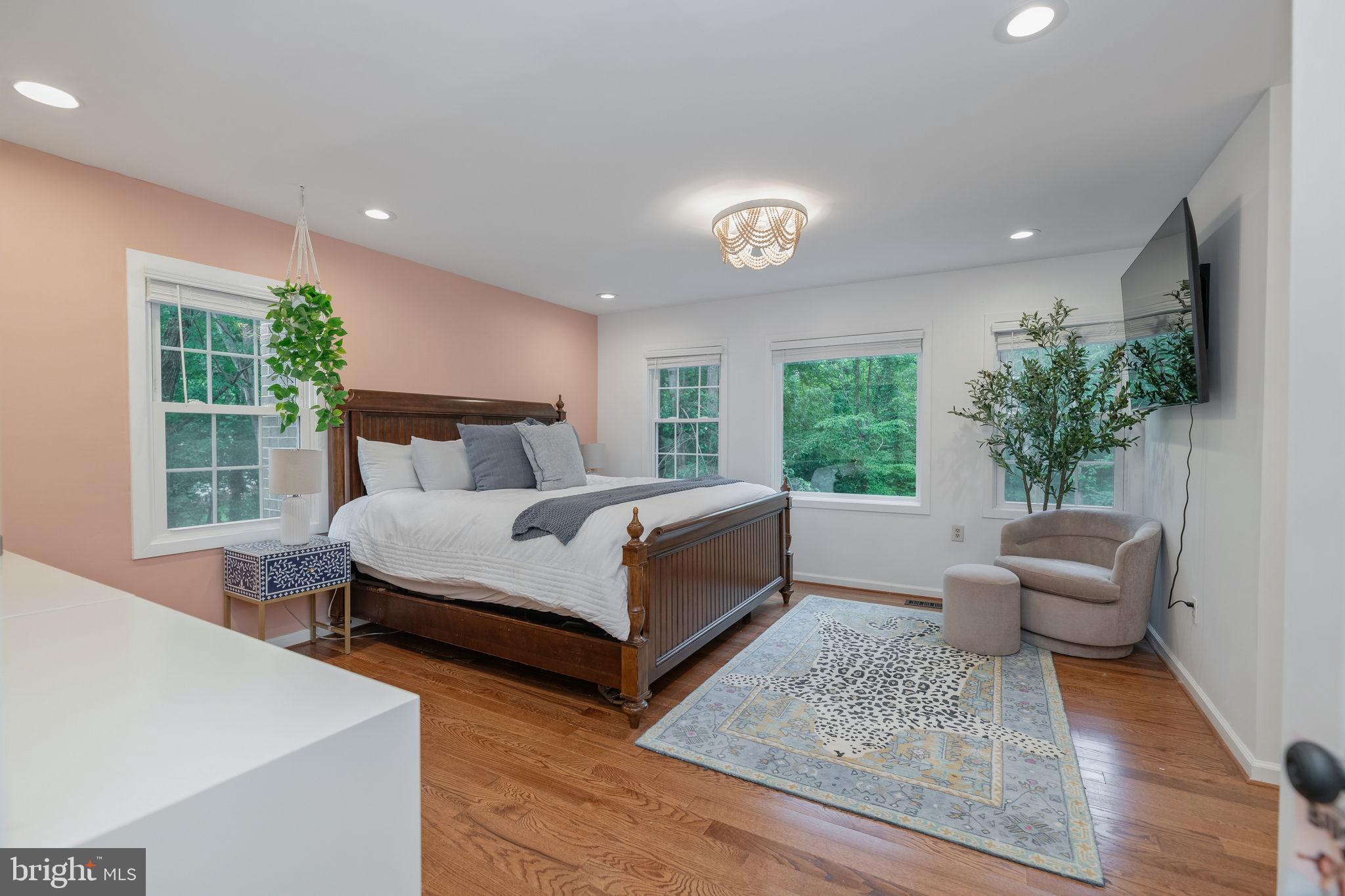 LAKEWOOD HILLS - Residential