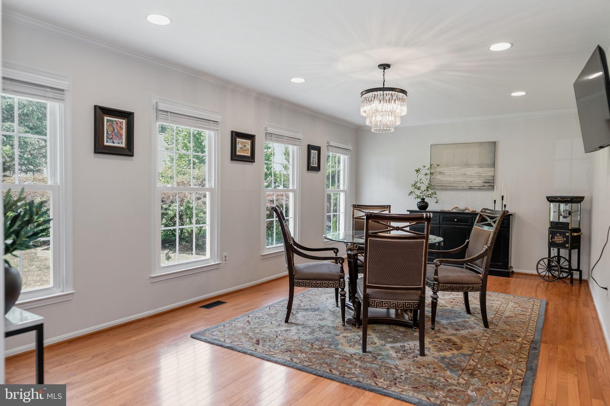 LAKEWOOD HILLS - Residential