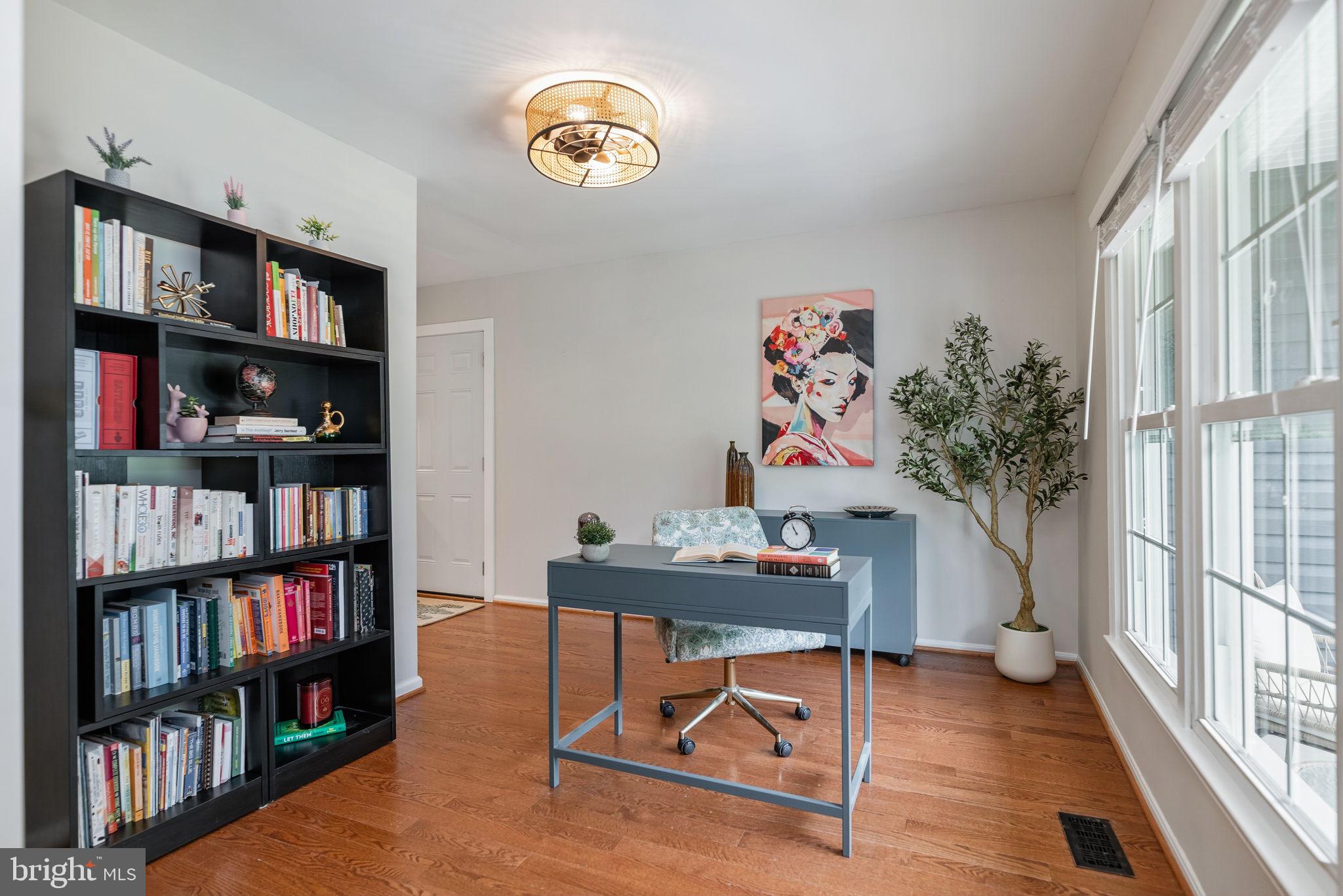 LAKEWOOD HILLS - Residential