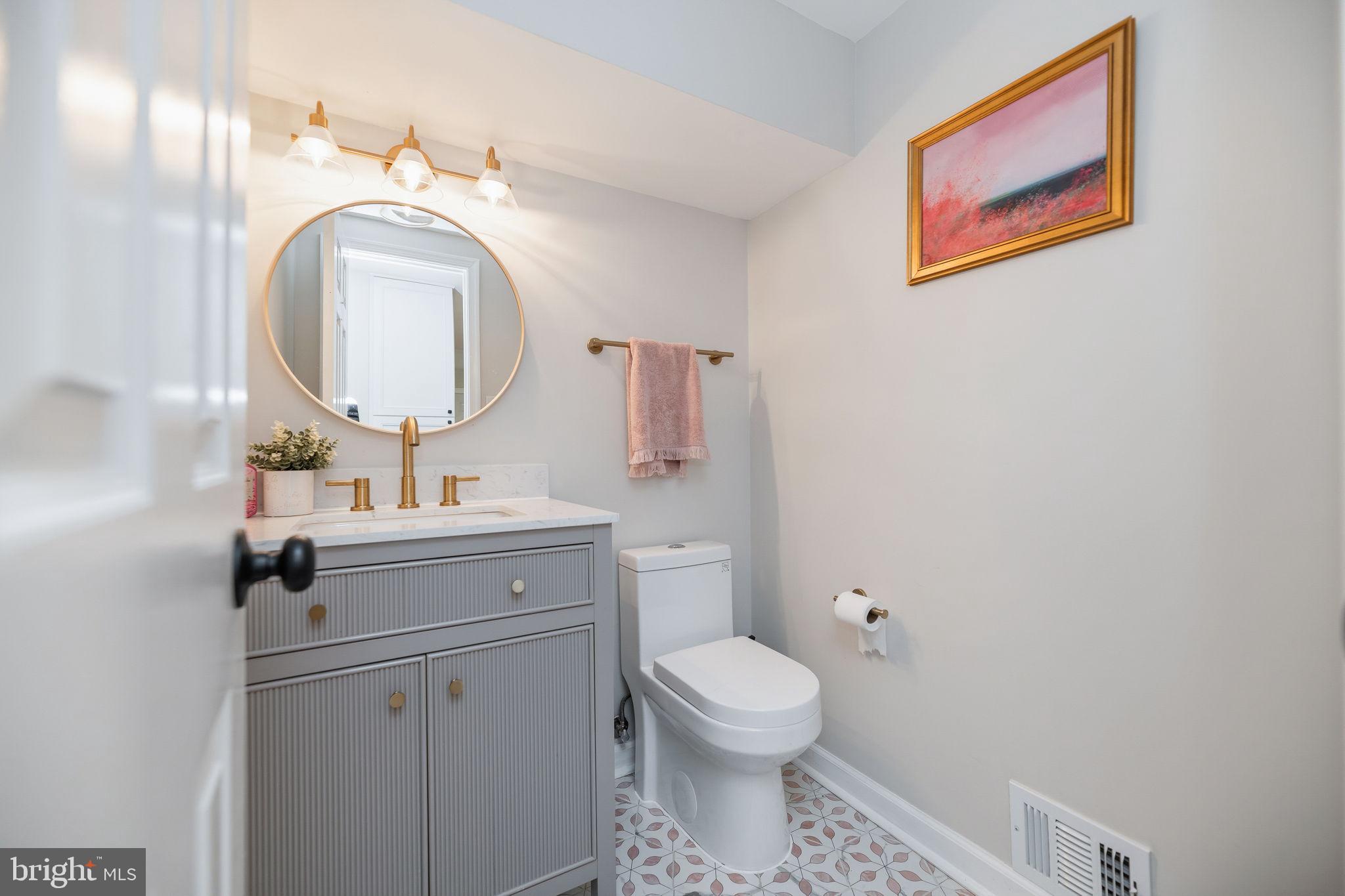 LAKEWOOD HILLS - Residential