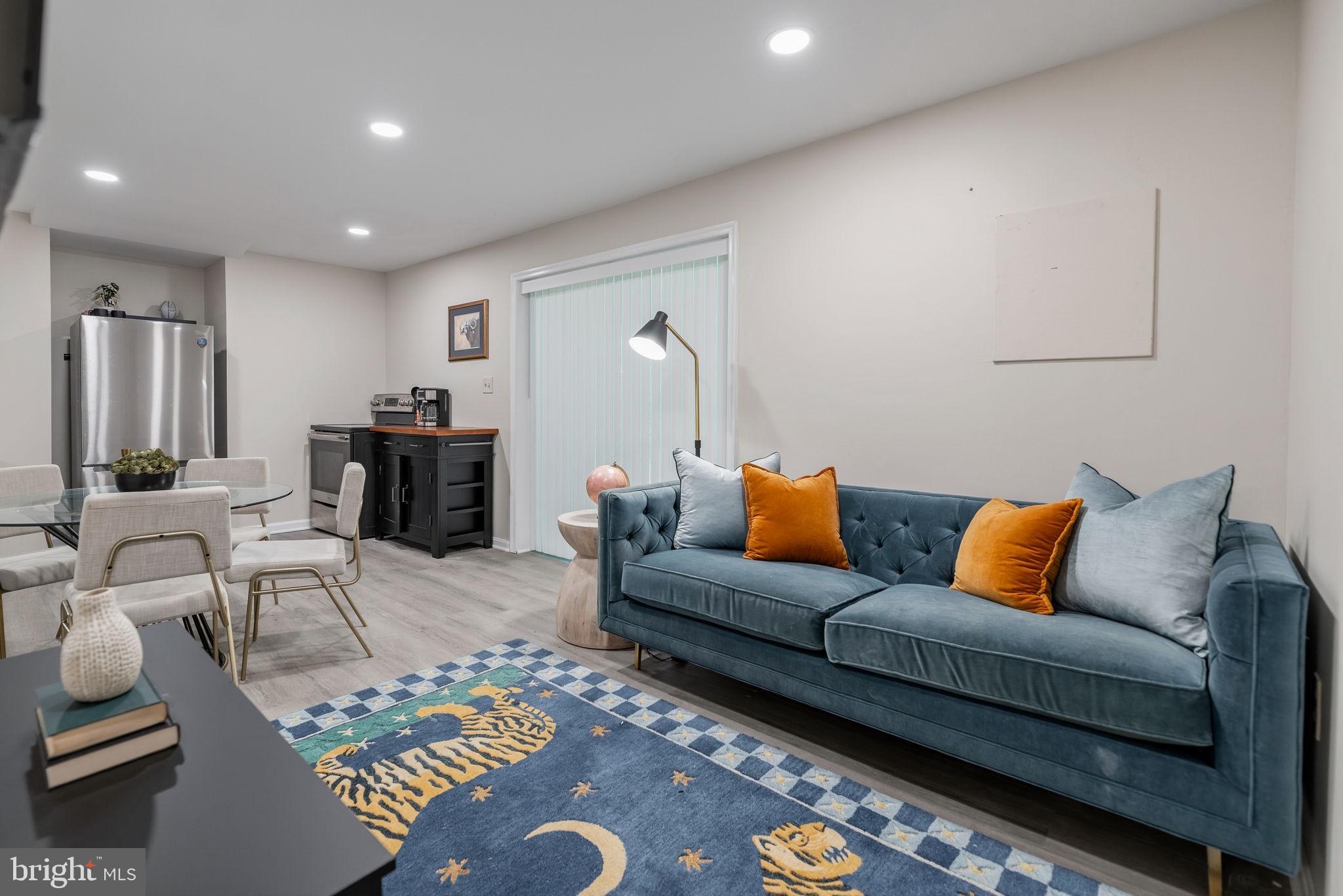 LAKEWOOD HILLS - Residential