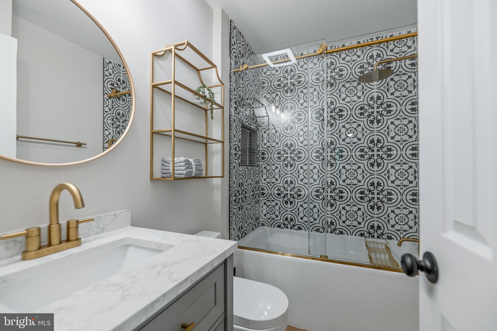 LAKEWOOD HILLS - Residential