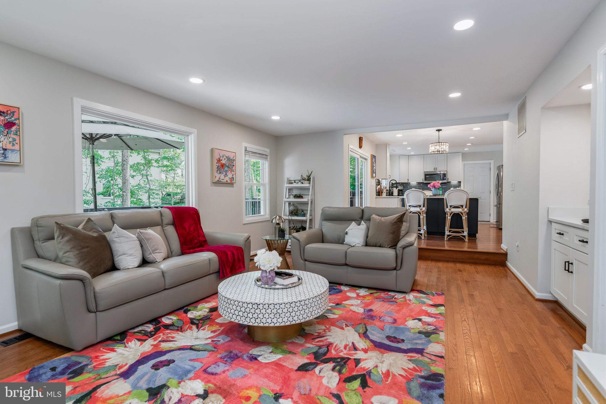 LAKEWOOD HILLS - Residential