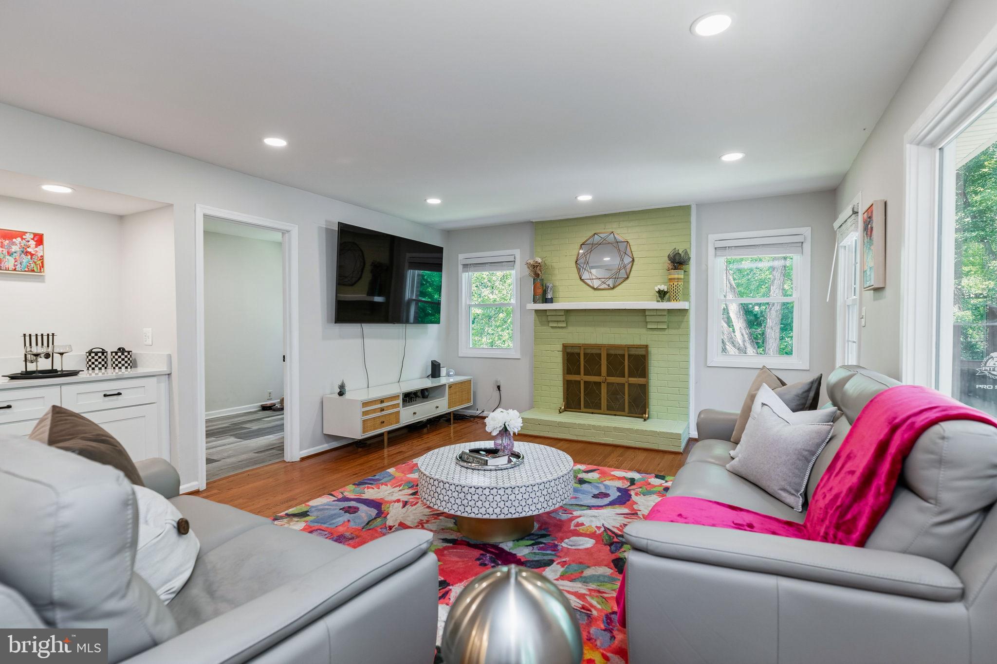 LAKEWOOD HILLS - Residential