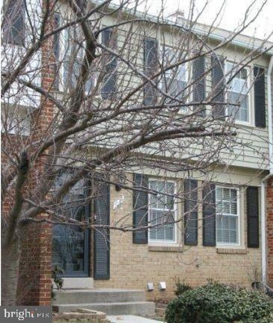 BEAUTIFUL 3 BR 2 FB, AND 1 HB TOWNHOUSE IN THE HEART OF STERLING. BATHROOMS COMPLETELY REMODELED, PAINTED, AND WELL MAINTAINED HOME.  WALKOUT BASEMENT WITH FULL BATHROOM.  MOTIVATED SELLER TO PROVIDE SOME CLOSING CLOST ASSISTANCE. AMENITIES INCLUDE: COMMUNITY POOL, WATER, TRASH, SNOW REMOVAL, COMMON AREA MAINTENANCE & PARKING FEE. COME SEE IT! IT WON'T LAST!