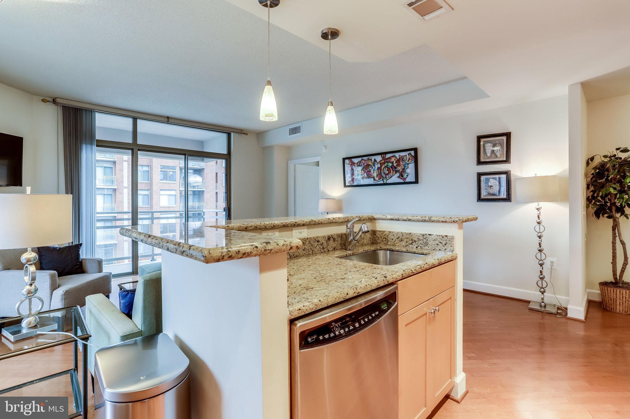 ECLIPSE ON CENTER PARK - Residential Lease