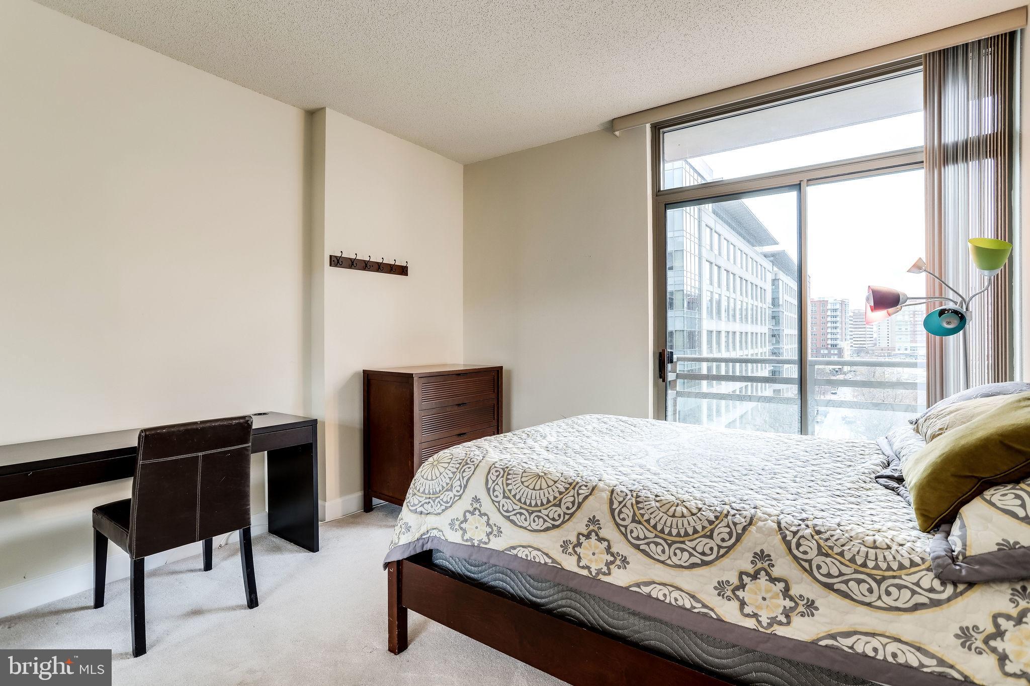 ECLIPSE ON CENTER PARK - Residential Lease