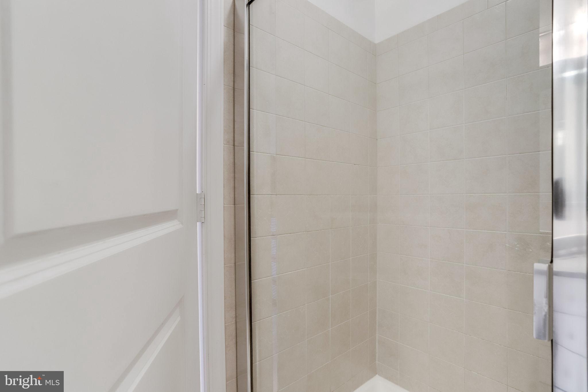 ECLIPSE ON CENTER PARK - Residential Lease