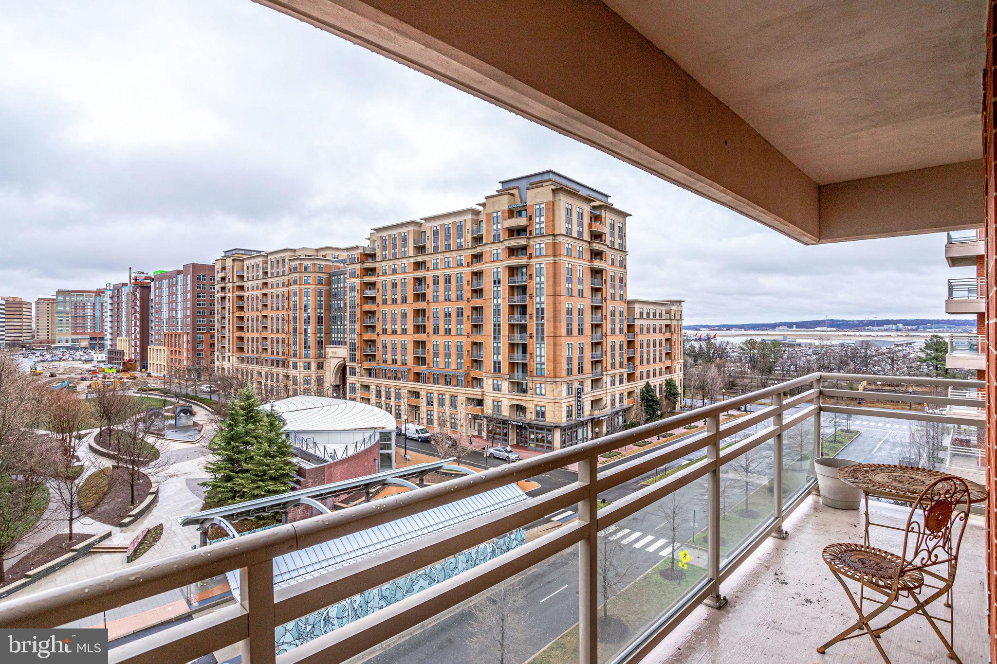 ECLIPSE ON CENTER PARK - Residential Lease