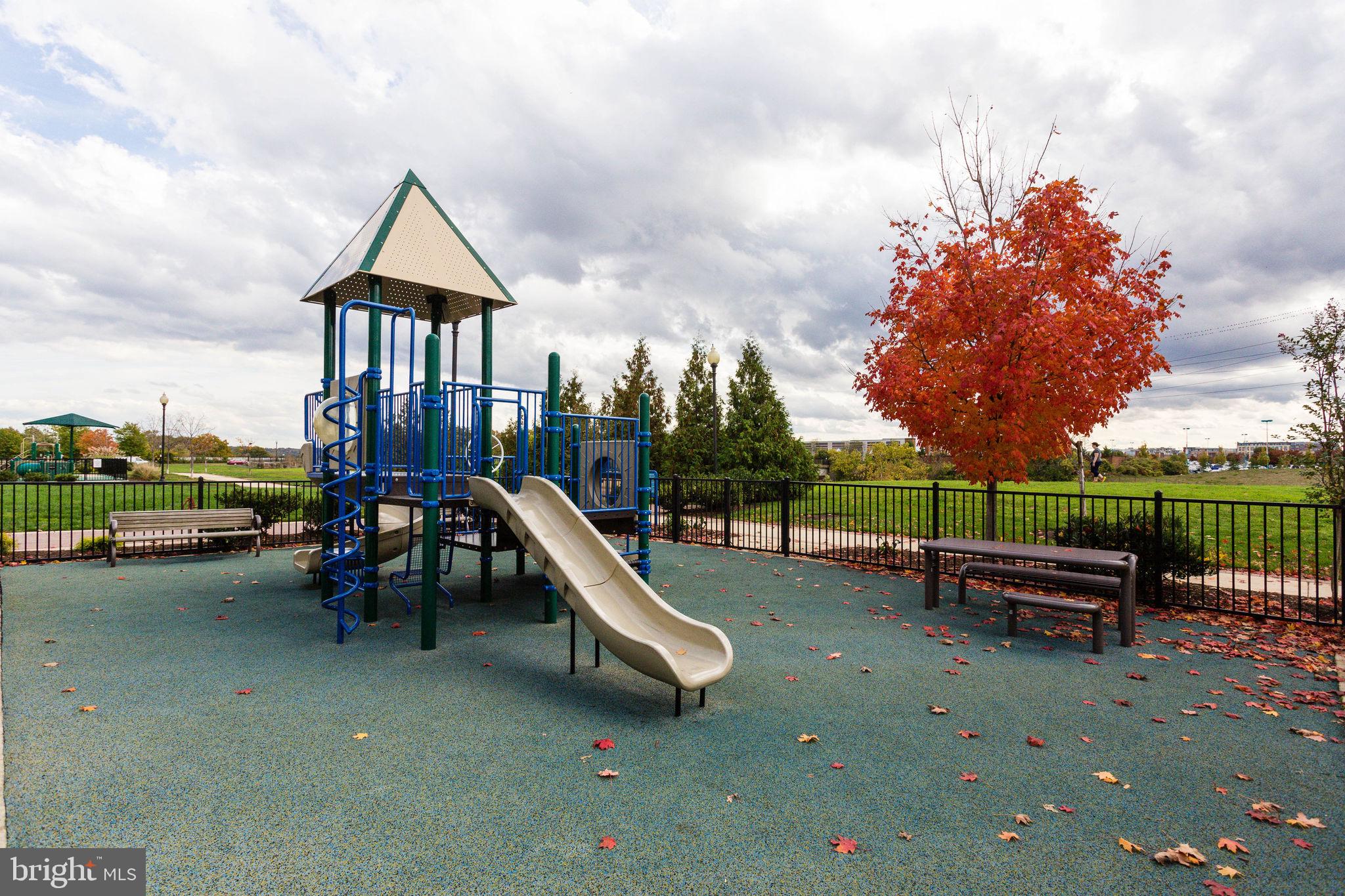 ECLIPSE ON CENTER PARK - Residential Lease