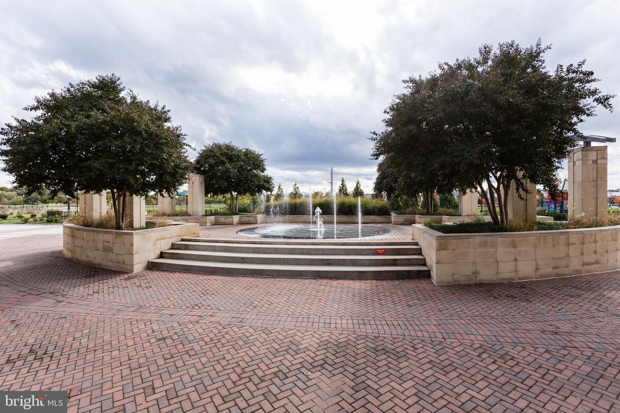 ECLIPSE ON CENTER PARK - Residential Lease