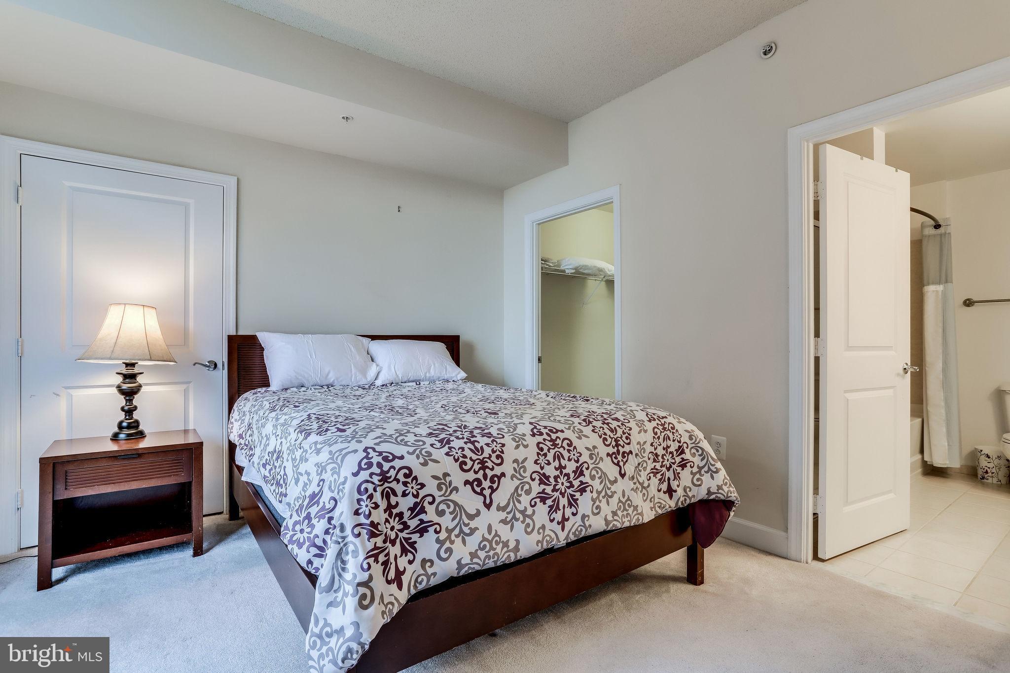 ECLIPSE ON CENTER PARK - Residential Lease