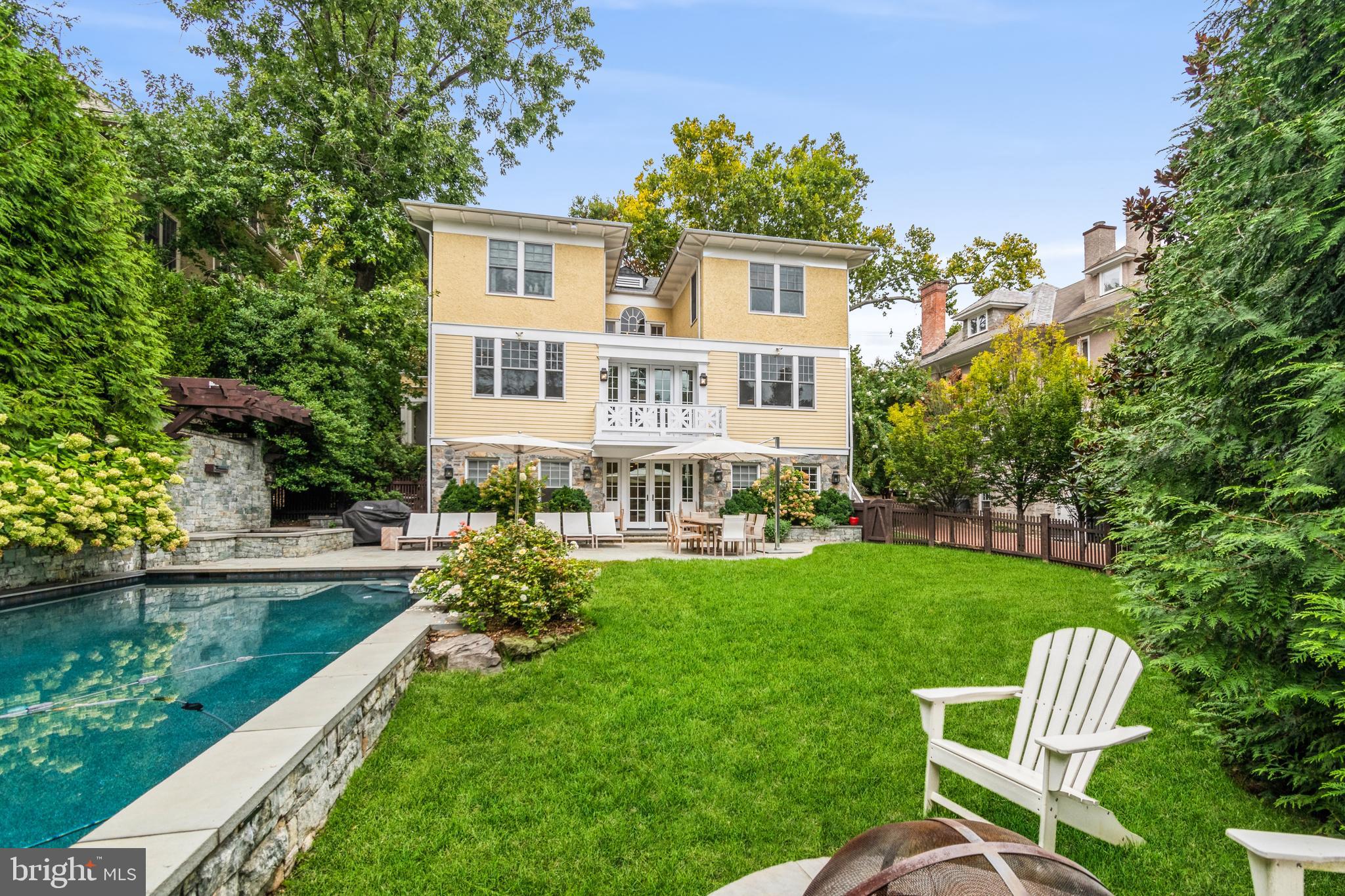 CLEVELAND PARK - Residential