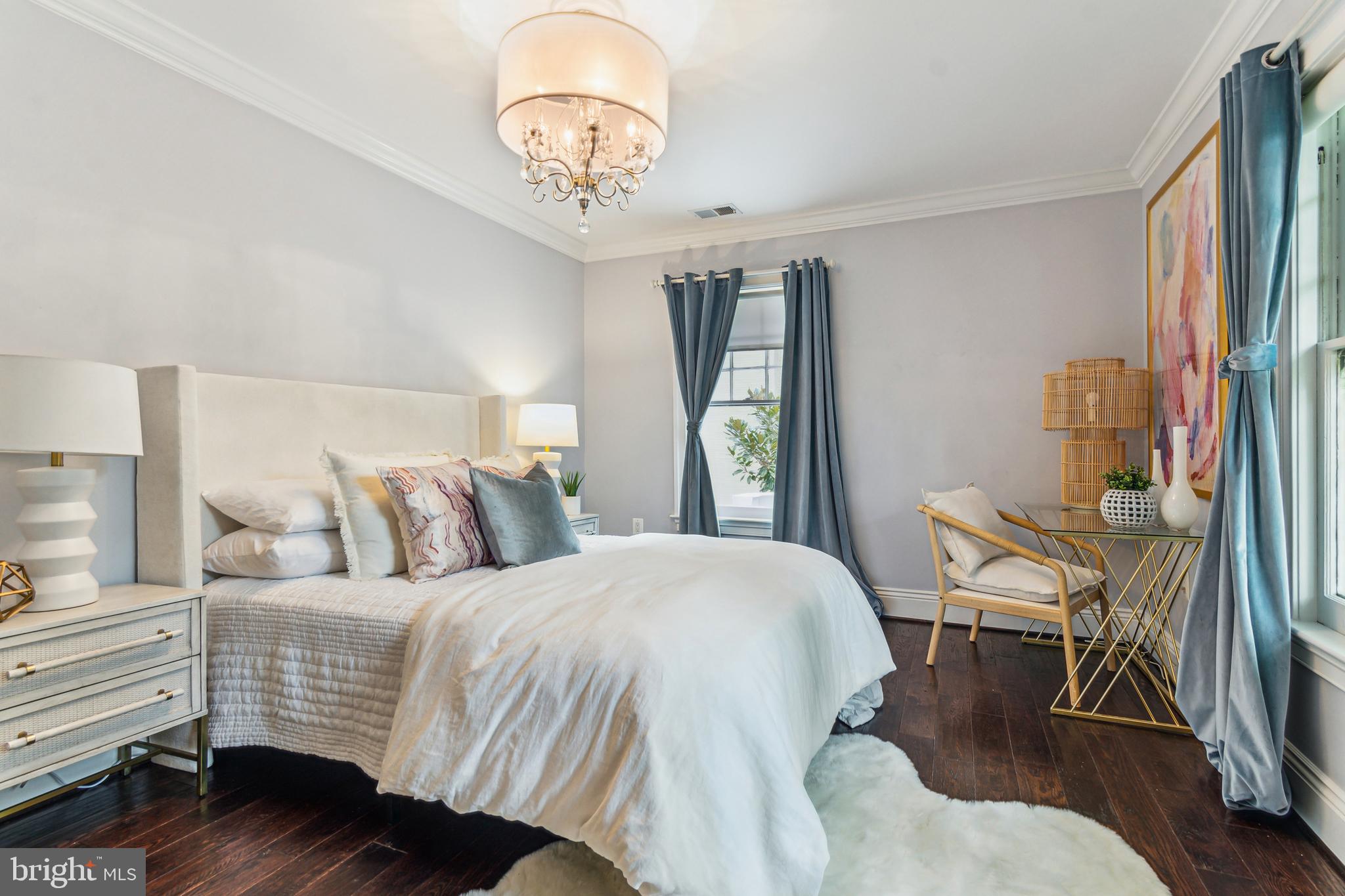 CLEVELAND PARK - Residential