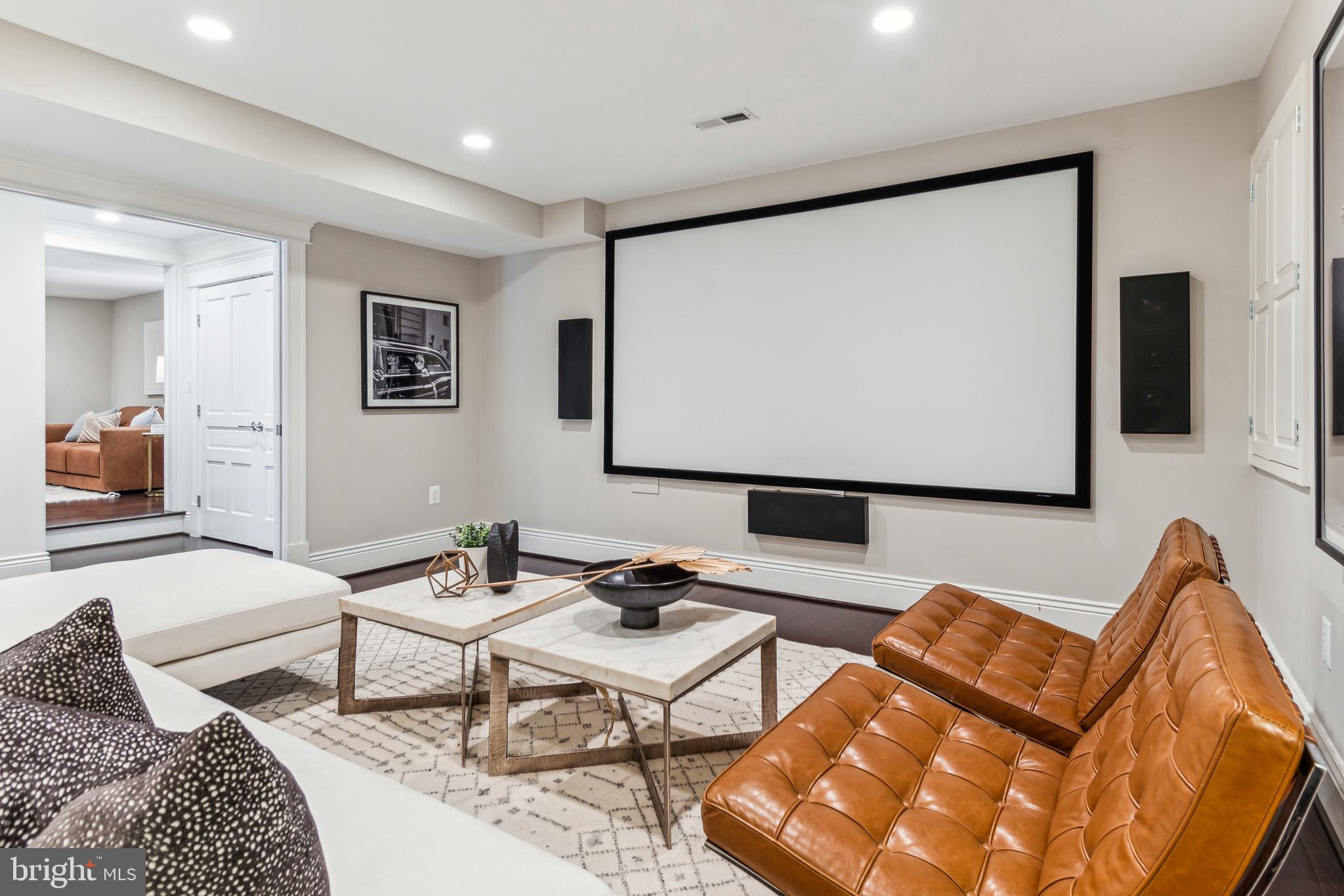 CLEVELAND PARK - Residential