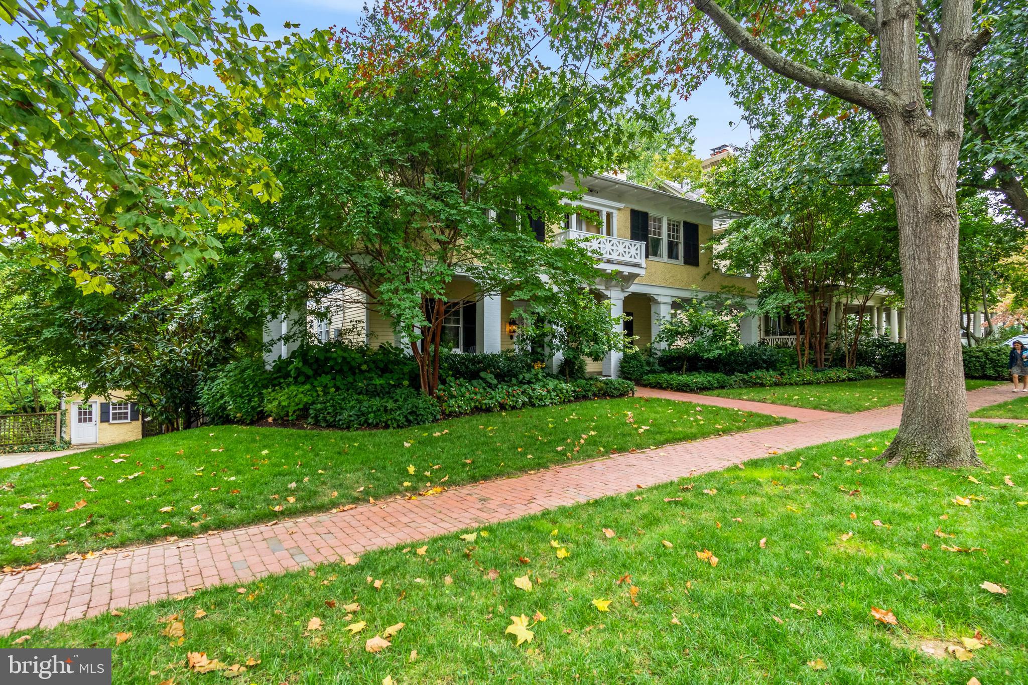 CLEVELAND PARK - Residential