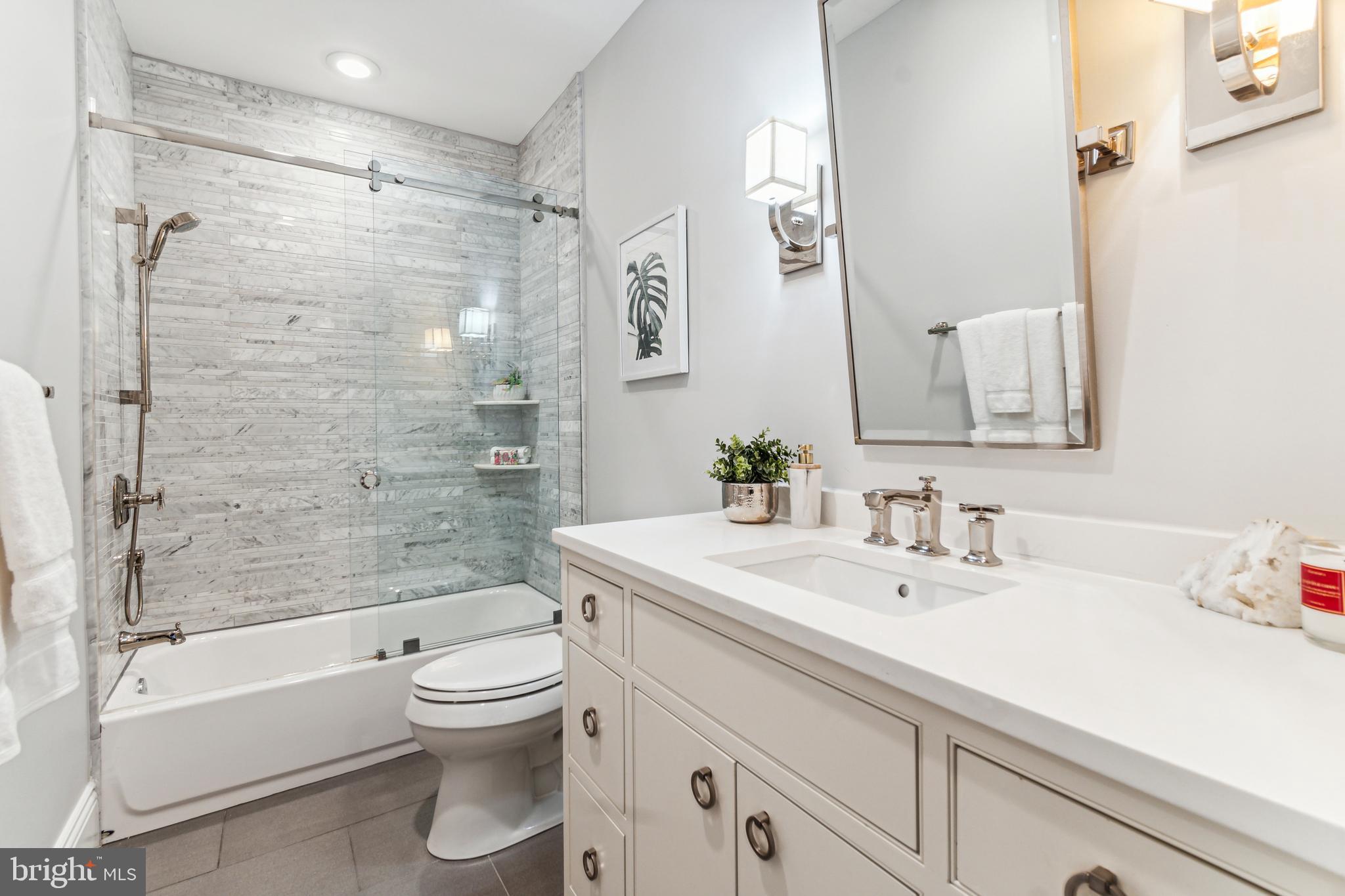 CLEVELAND PARK - Residential