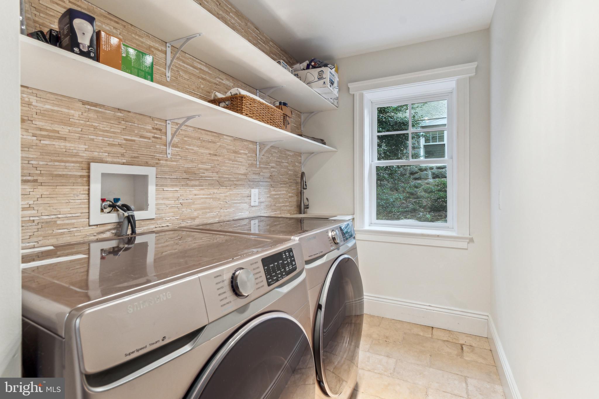CLEVELAND PARK - Residential