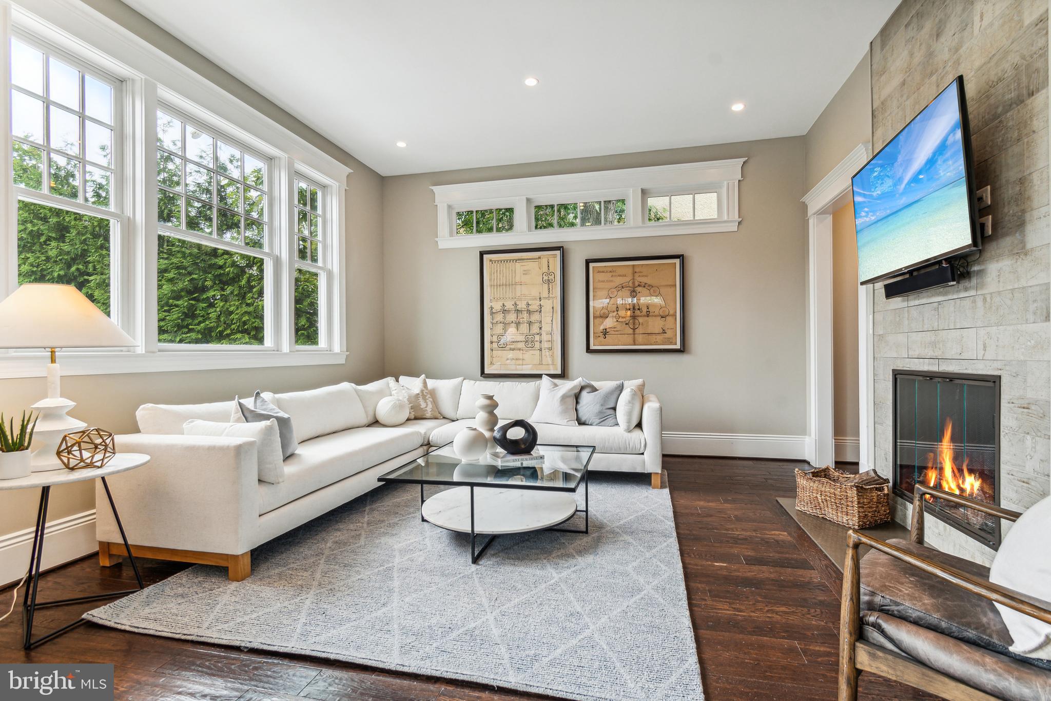 CLEVELAND PARK - Residential