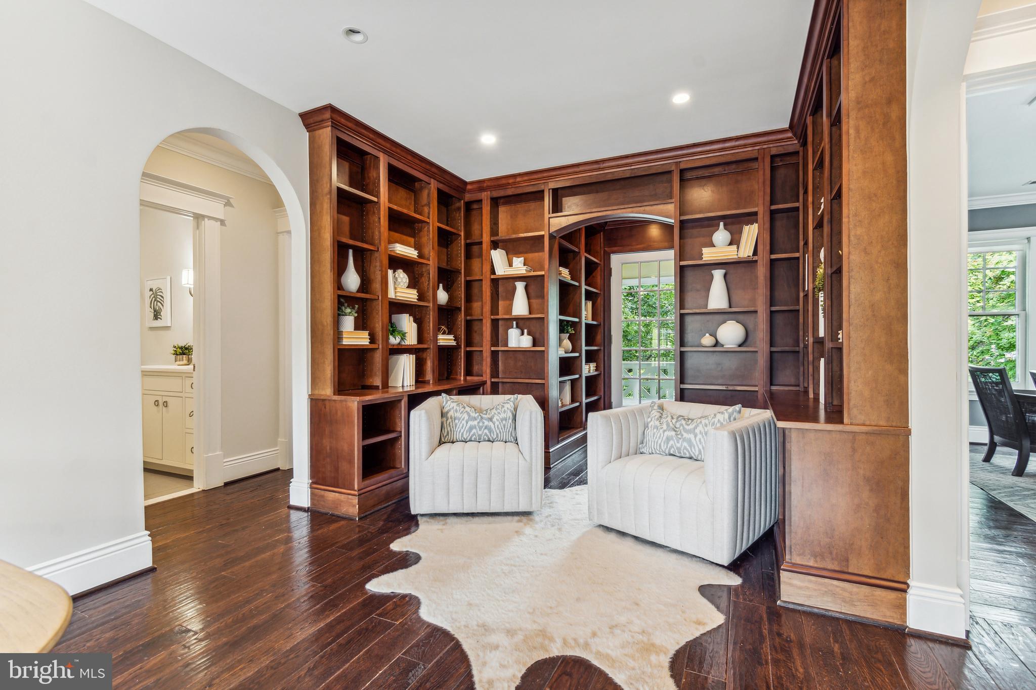 CLEVELAND PARK - Residential