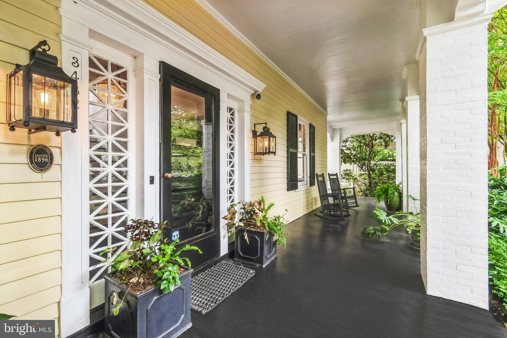 CLEVELAND PARK - Residential