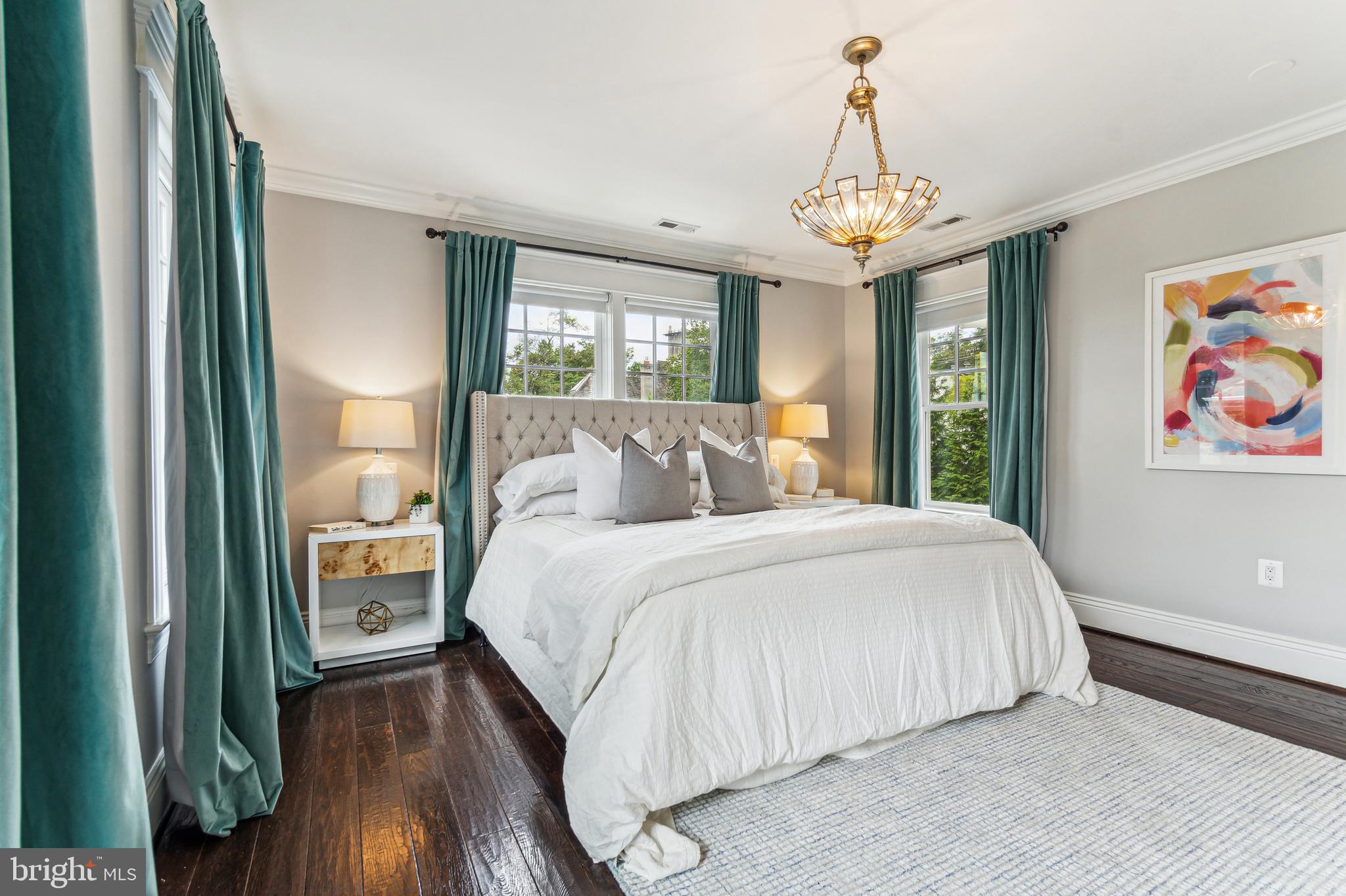 CLEVELAND PARK - Residential
